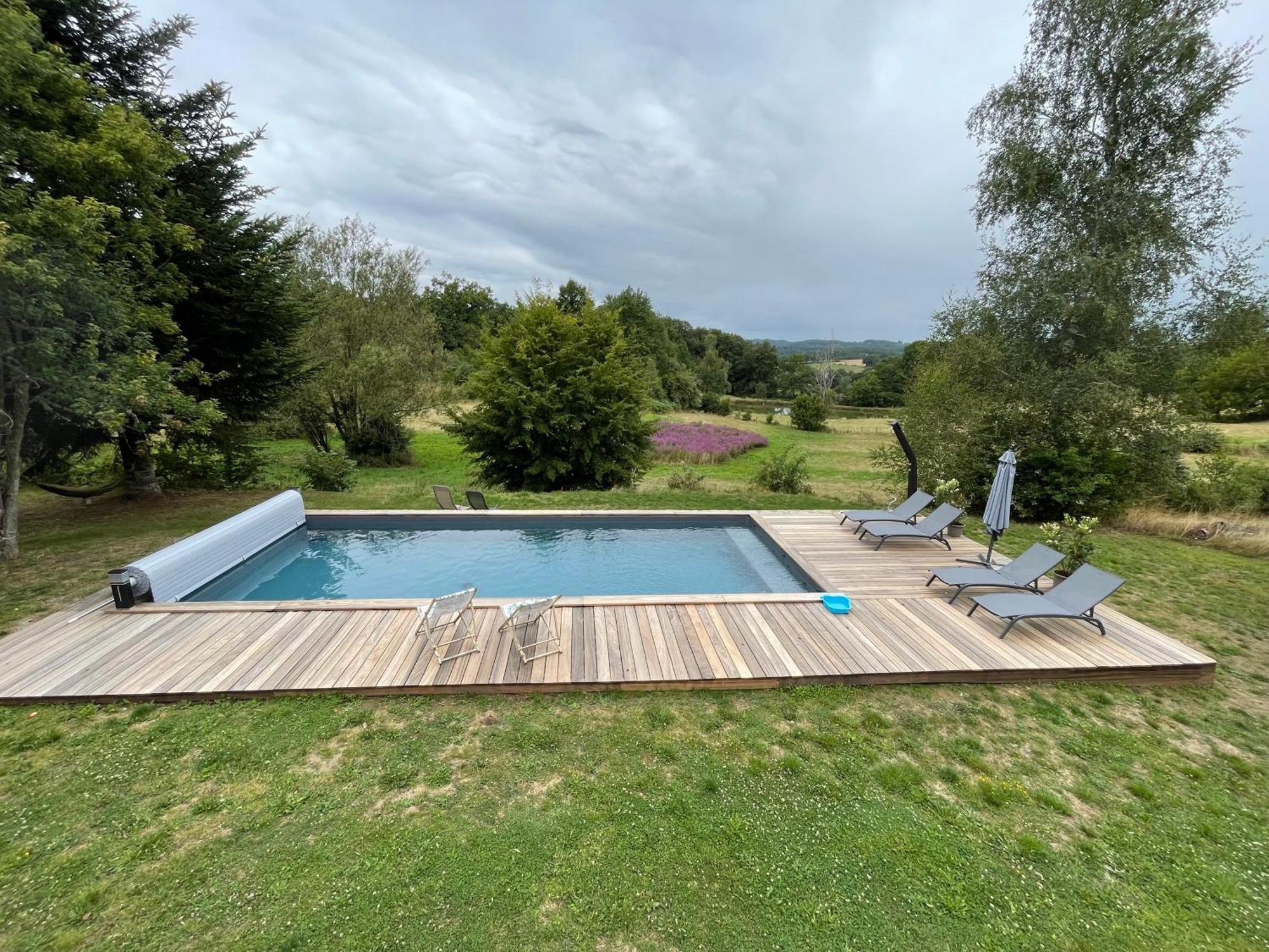 Une Pause En Correze Sarroux Exterior photo